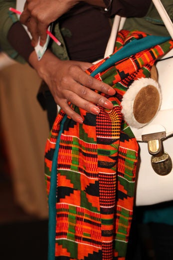 Accessories Street Style: Pattern Power