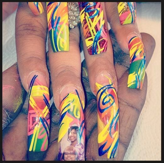 Beyoncé Shows Photo of  Jay-Z Painted on Nails & More Portrait Nail Art