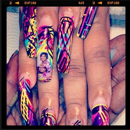Beyoncé Shows Photo of  Jay-Z Painted on Nails & More Portrait Nail Art