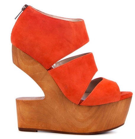 Style 24-7: Girlfriends' Getaway Must-Haves