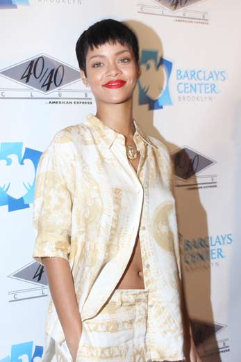 Rihanna Debuts Second Vogue Cover