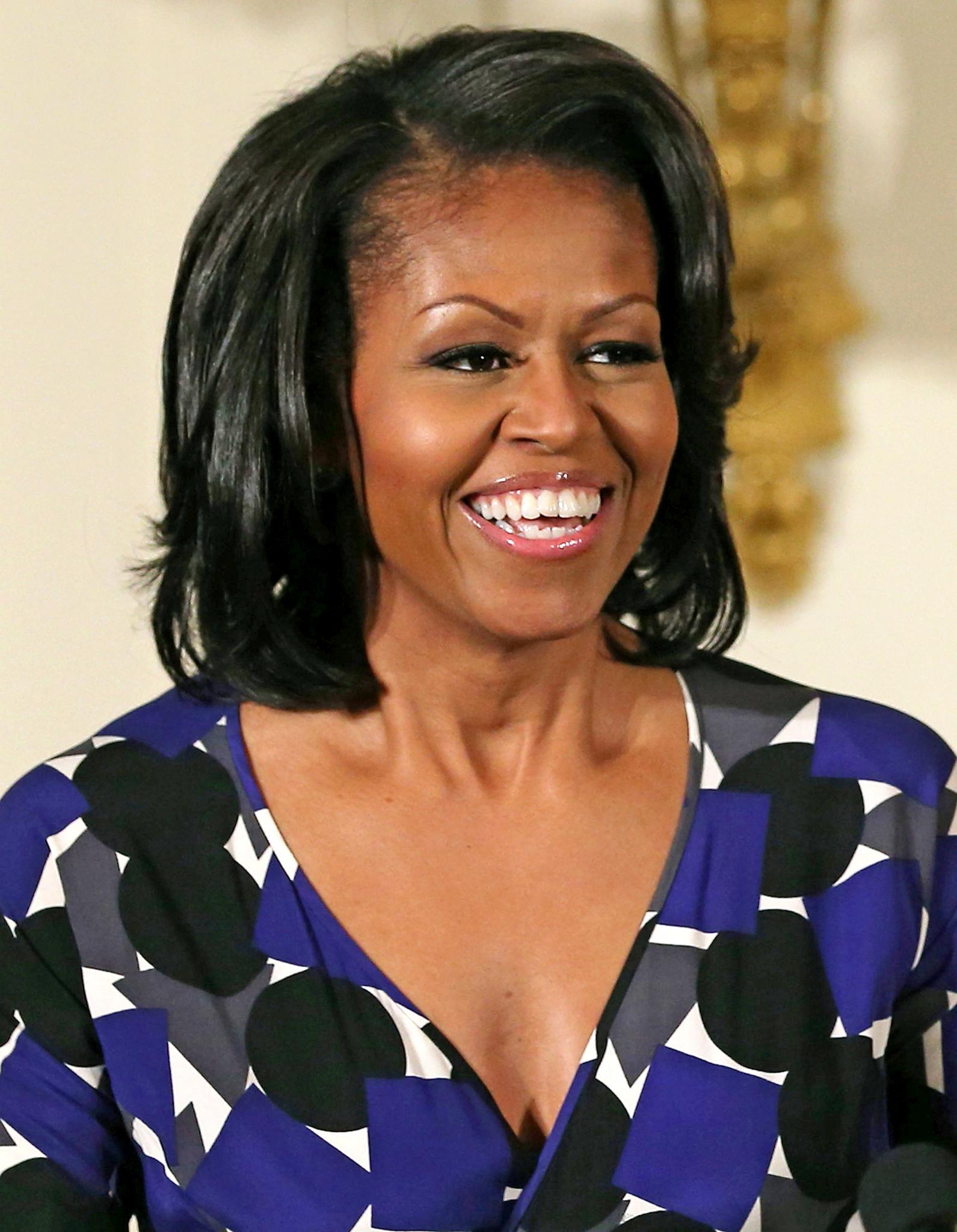 Michelle Obama Opens New Twitter Account
