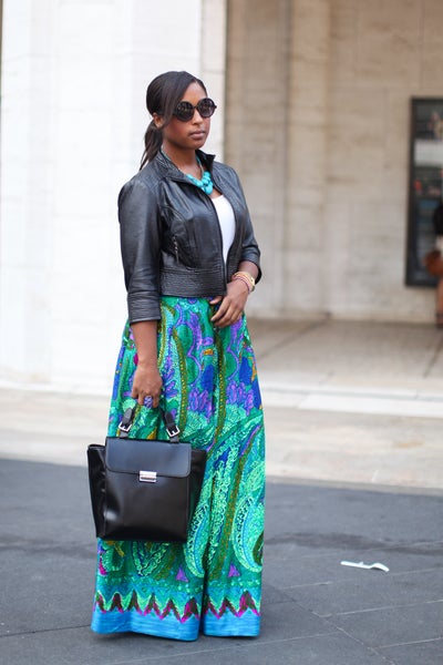 Accessories Street Style: The Little Black Bag