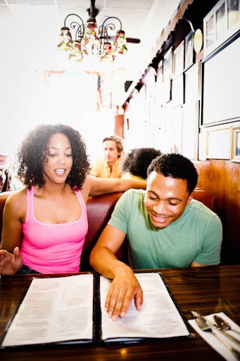 Men Reveal 7 Biggest First Date Complaints
