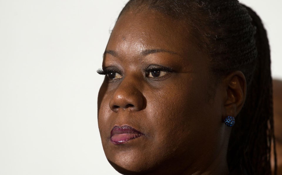 EXCLUSIVE: Trayvon Martin’s Mom Sybrina Fulton Reflects on 2012, Wants ‘Justice’ in 2013