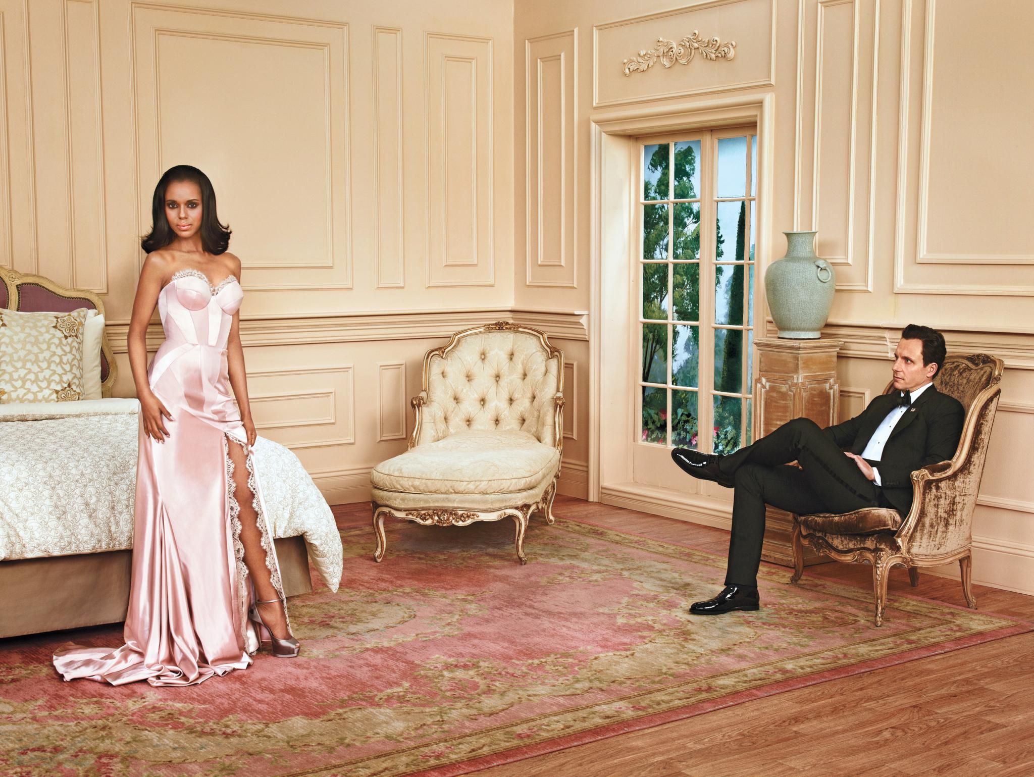 EXCLUSIVE PHOTO: 'Scandal' Stars Get Steamy
