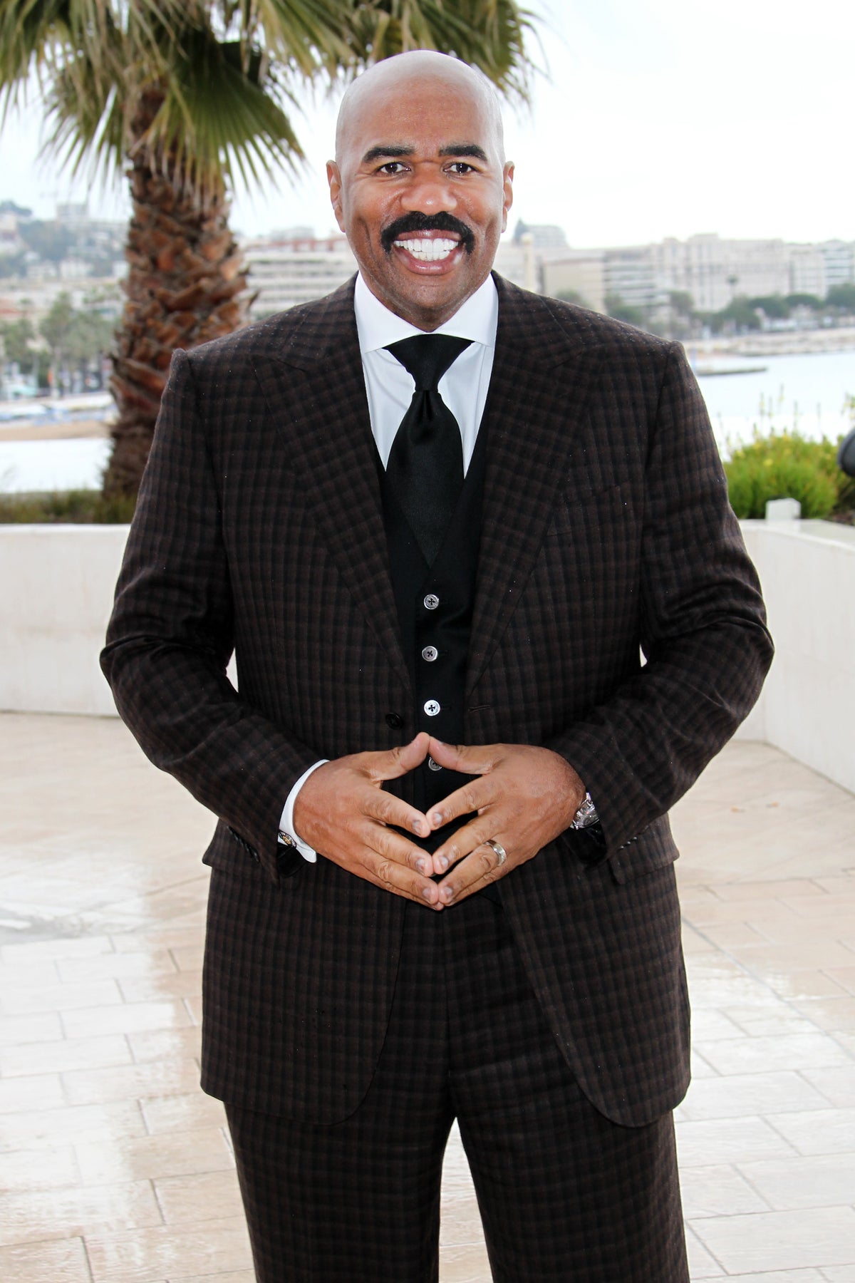 Steve Harvey Admits to Being Homeless for Three Years