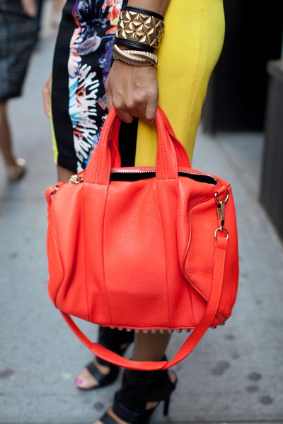 Accessories Street Style: Neons and Nudes