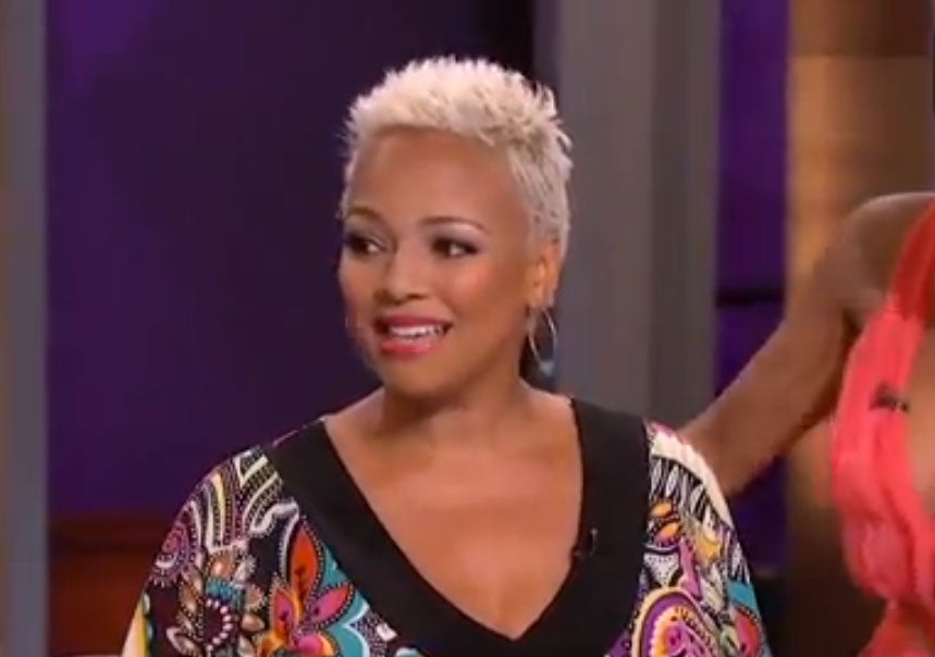 Kim Fields Reveals Pregnancy on 'The Real'