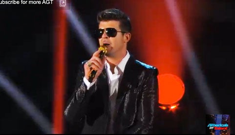 Watch Robin Thicke Perform 'Blurred Lines'
