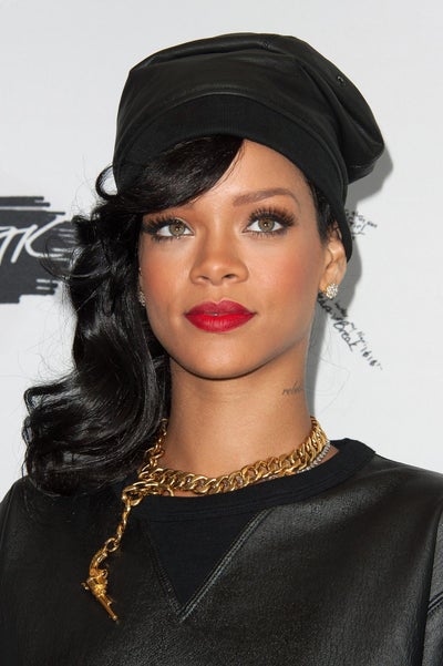 Coffee Talk: Rihanna to Receive First Ever American Music Icon Award