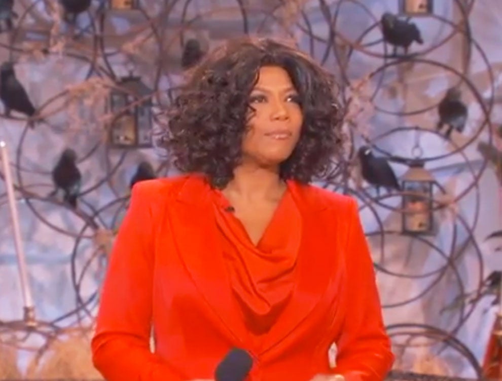 Queen Latifah Dresses Up As Oprah, Surprises Audience
