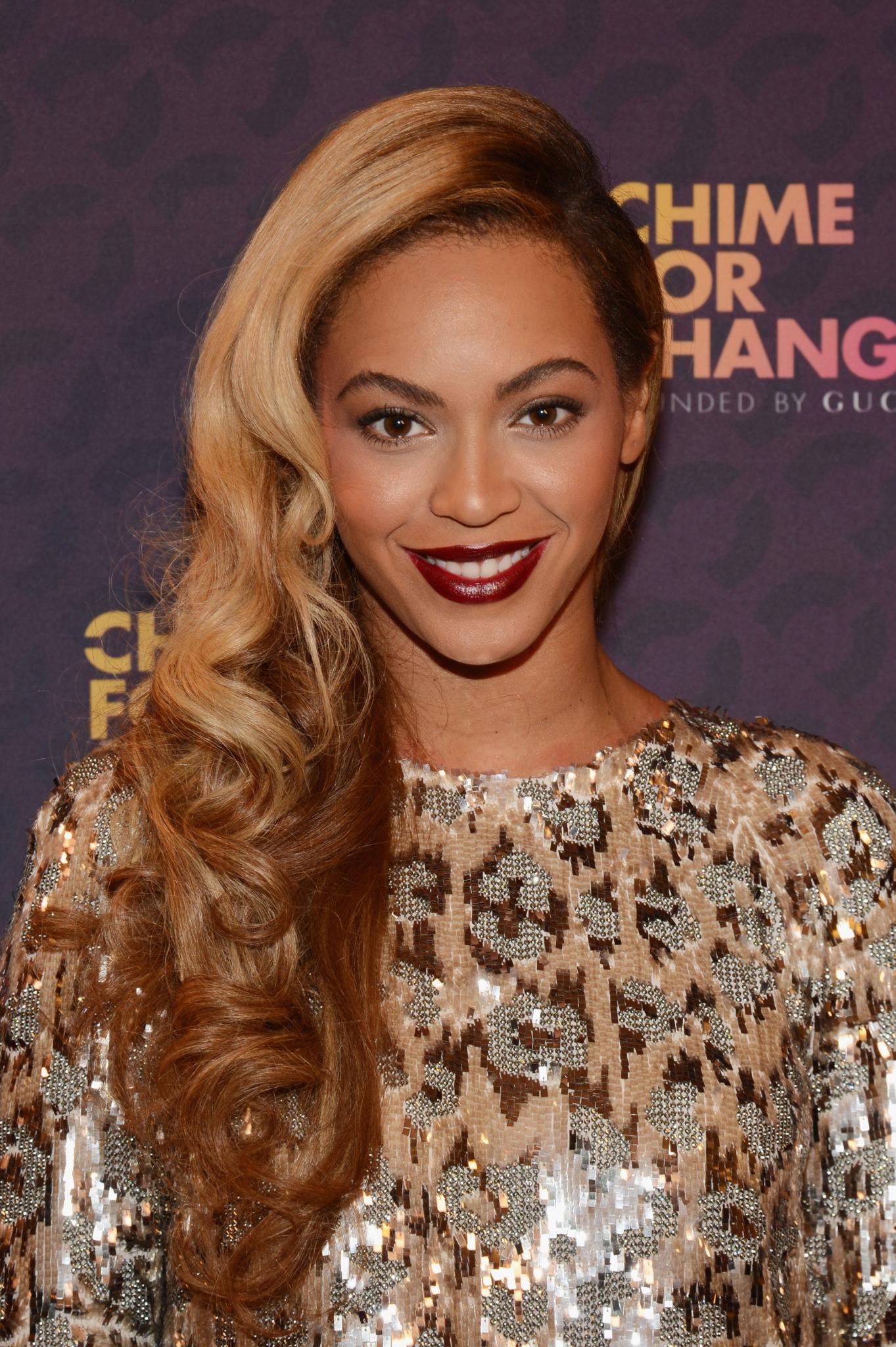 Beyonce Donates Songs for Philippines Relief Album