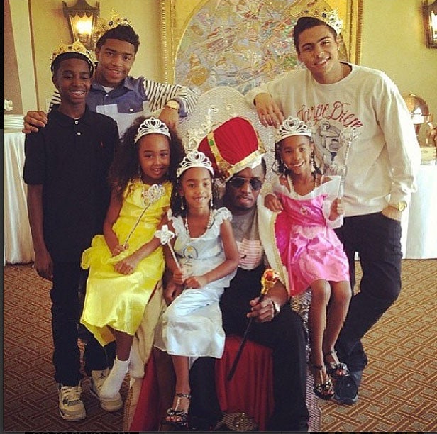 13 Celebrity Families We’d Like to Spend the Holidays With