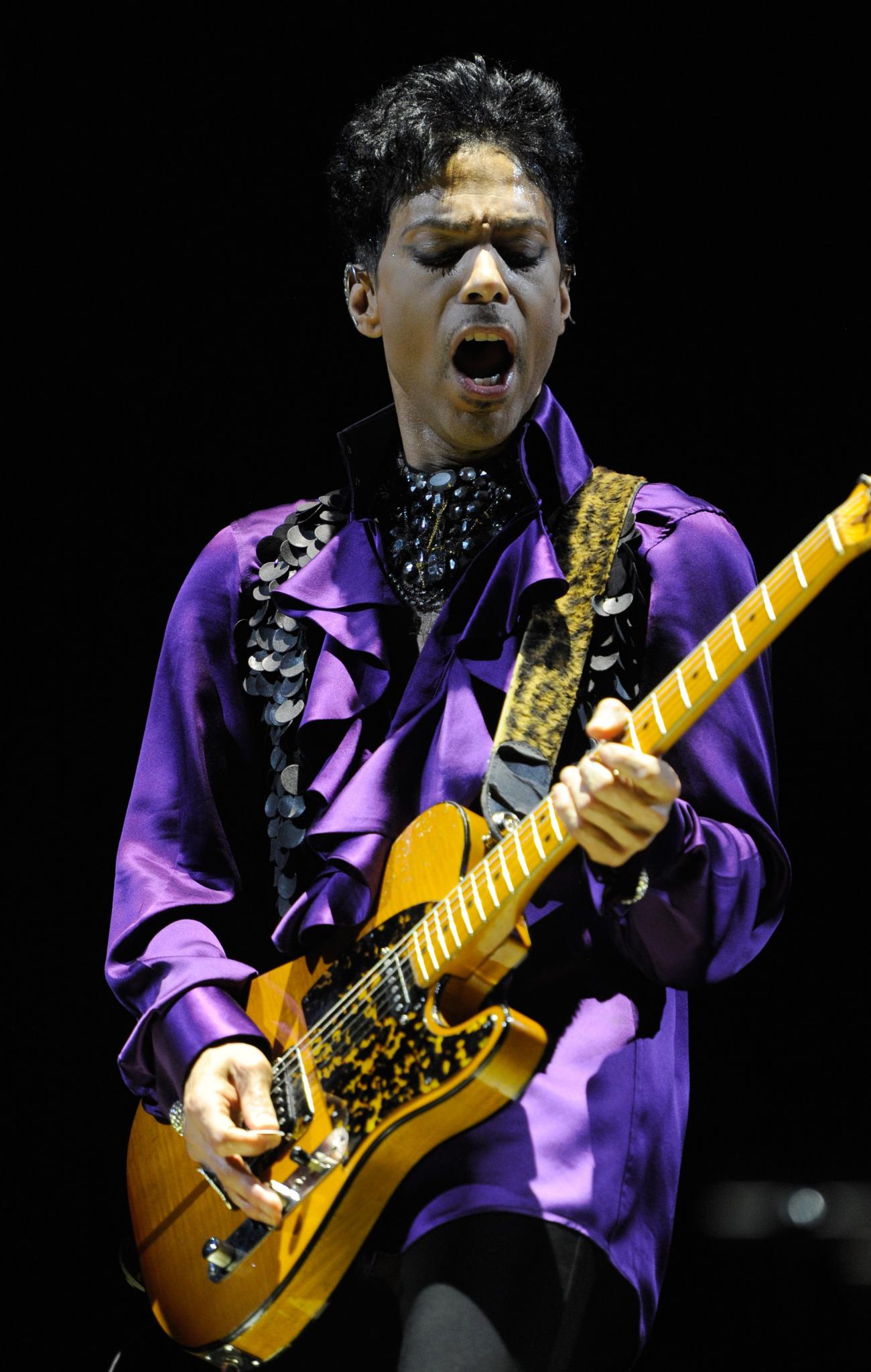 Prince Sues Bootleggers for Copyright Infringement