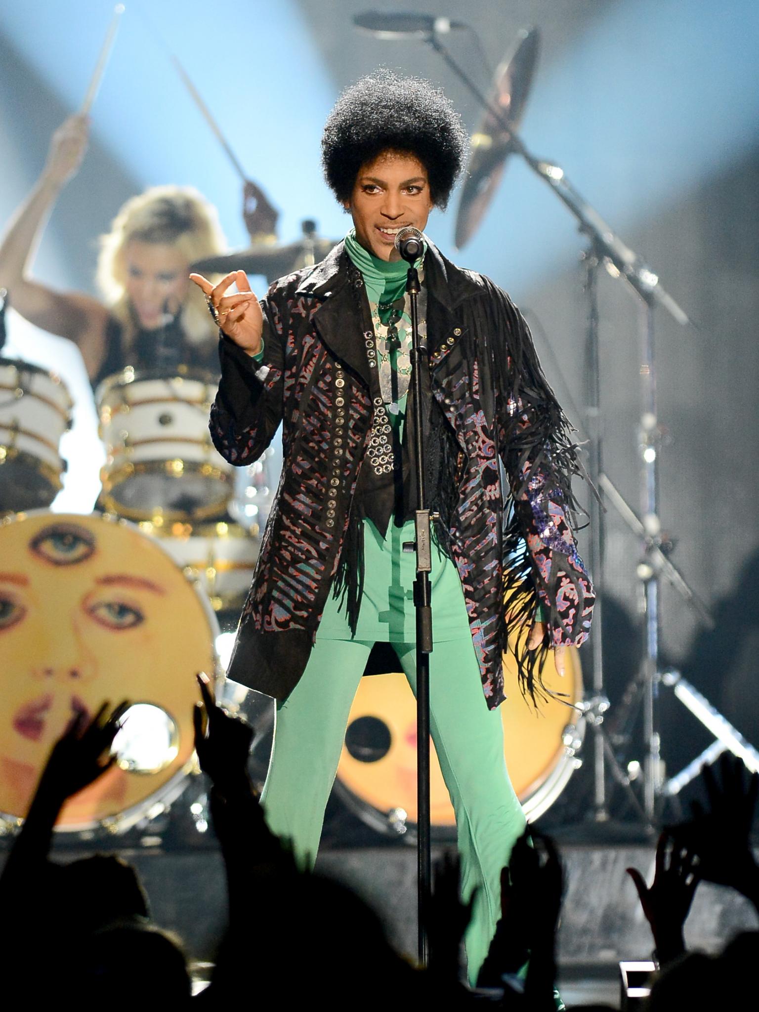 Prince to Headline 20th Anniversary ESSENCE Festival