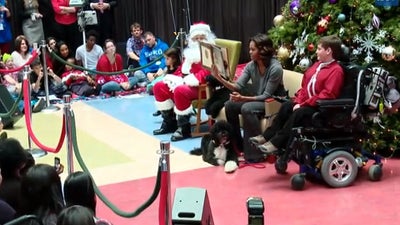 Must-See: Michelle Obama Reads ‘The Night Before Christmas’
