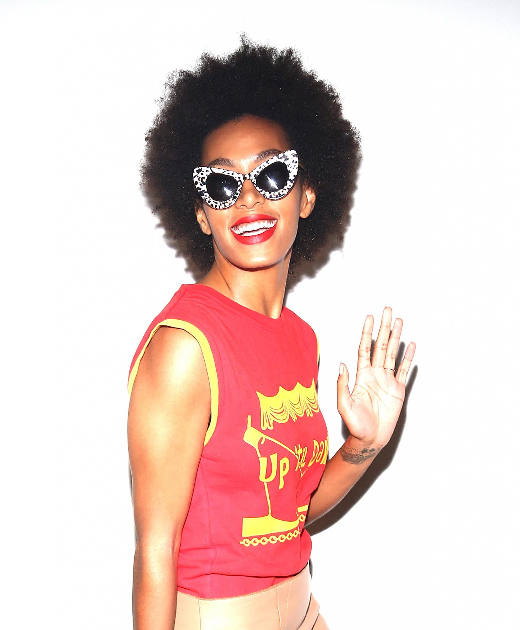 Solange Pairs Big Hair With Bold Lips
