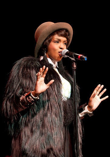 Lauryn Hill’s Stylish Stage Moments