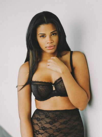 Curvy Model of The Month: Kamie Crawford
