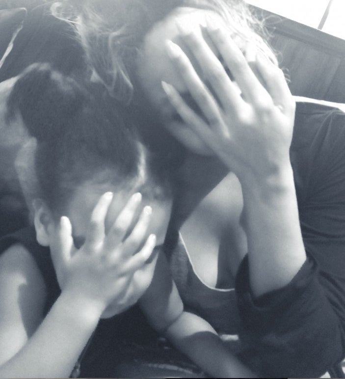 Beyonce and Blue Play Peek-A-Boo