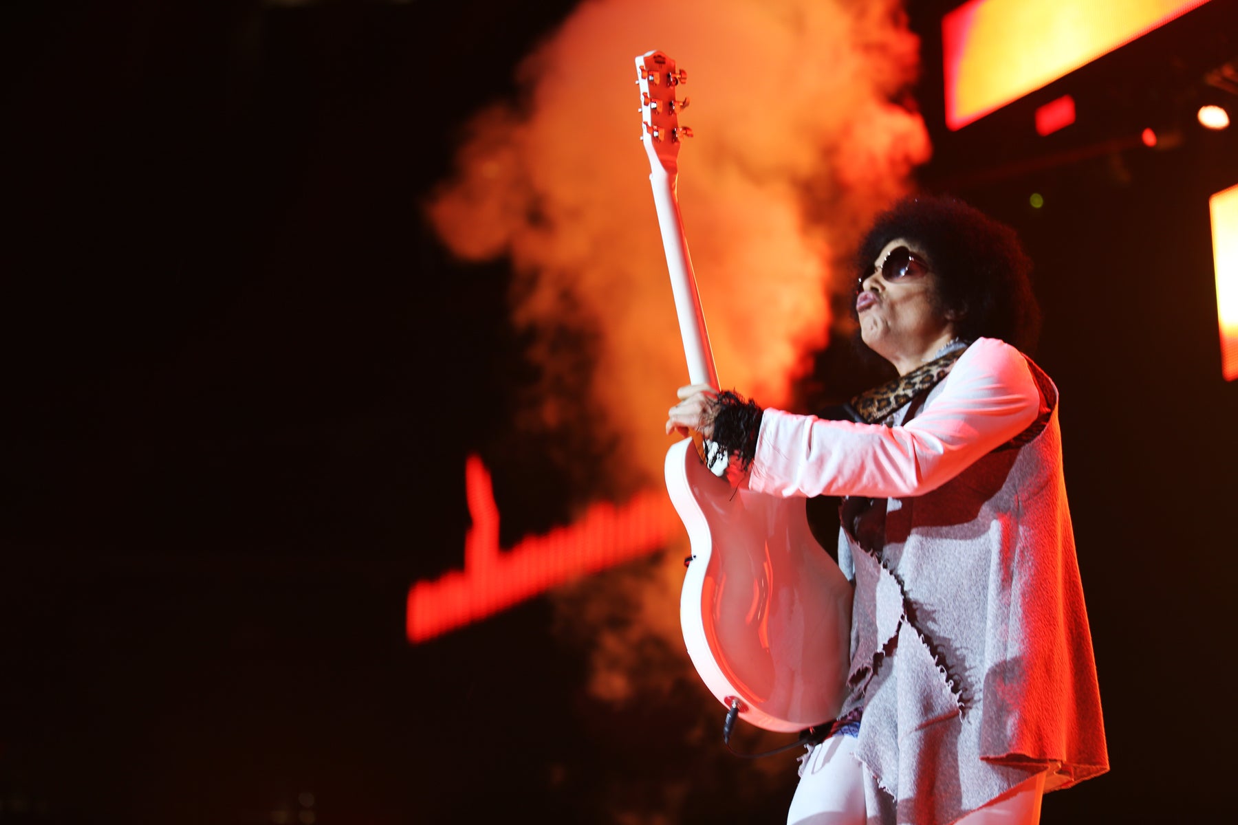 #PURPLESSENCE: Prince at the 20th Anniversary ESSENCE Festival