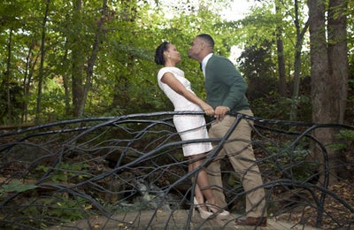 Just Engaged: Regina and Ron’s Engagement Photos