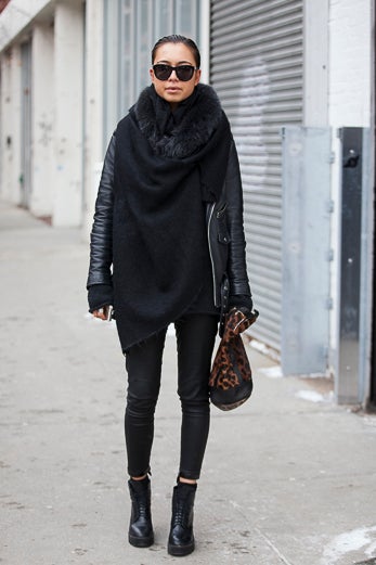 Accessories Street Style: These Boots Are Made For Walking