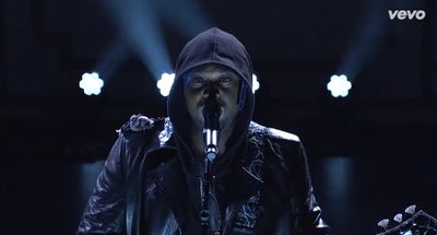 D’Angelo’s Powerful ‘SNL’ Performance Reminds Viewers That Black Lives Matter