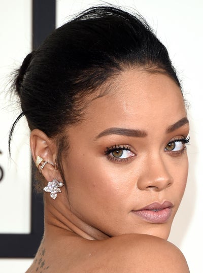 Best Nude Lip Moments From the Grammys Red Carpet