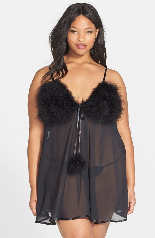 V-Day Lingerie for the Curvy Girl
