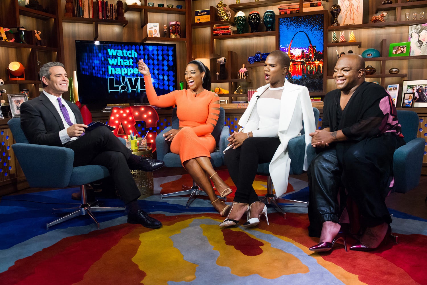 The Hottest Celebs Out & About