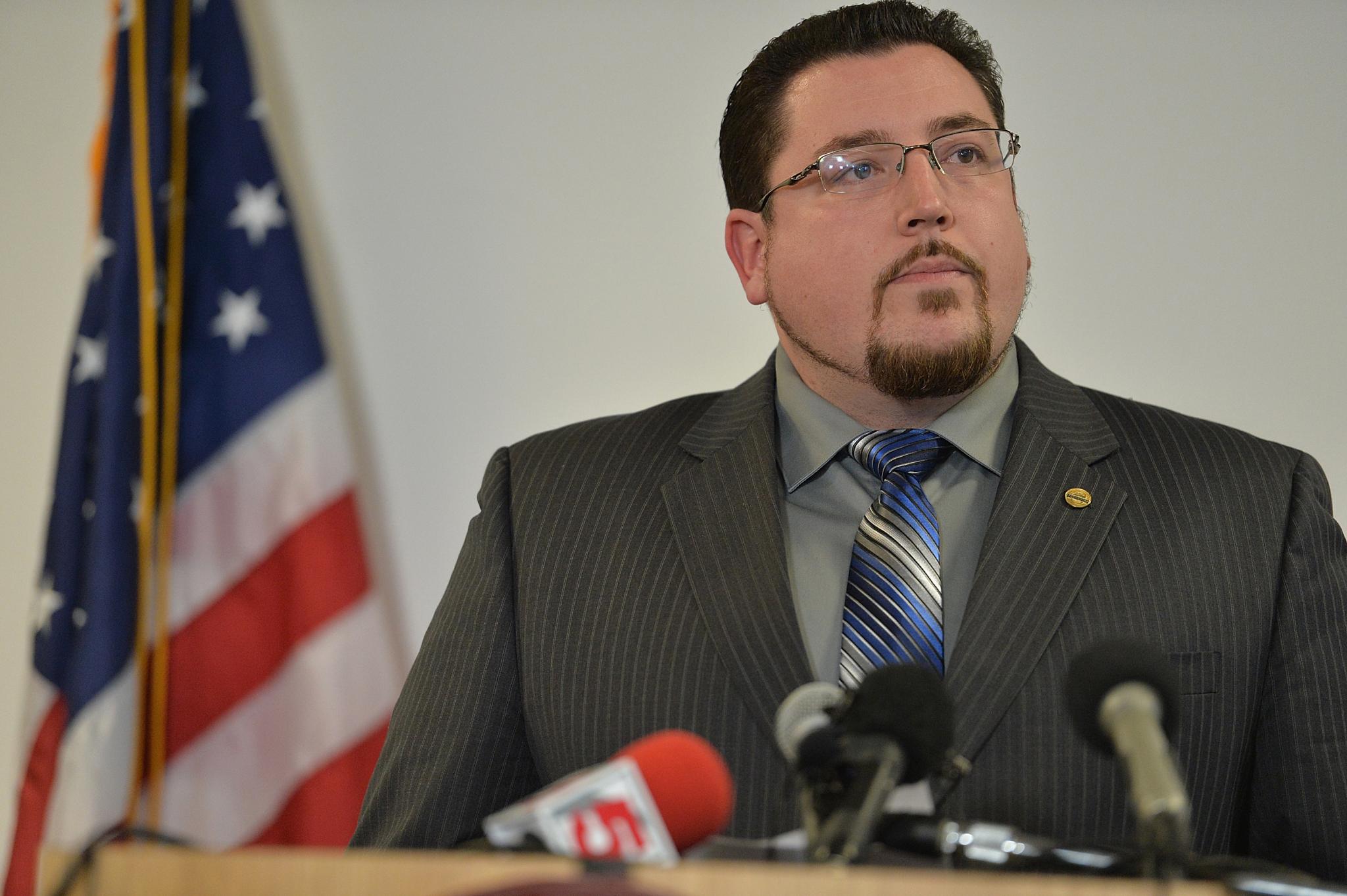 Ferguson Residents Launch Campaign to Remove Mayor Knowles From Office