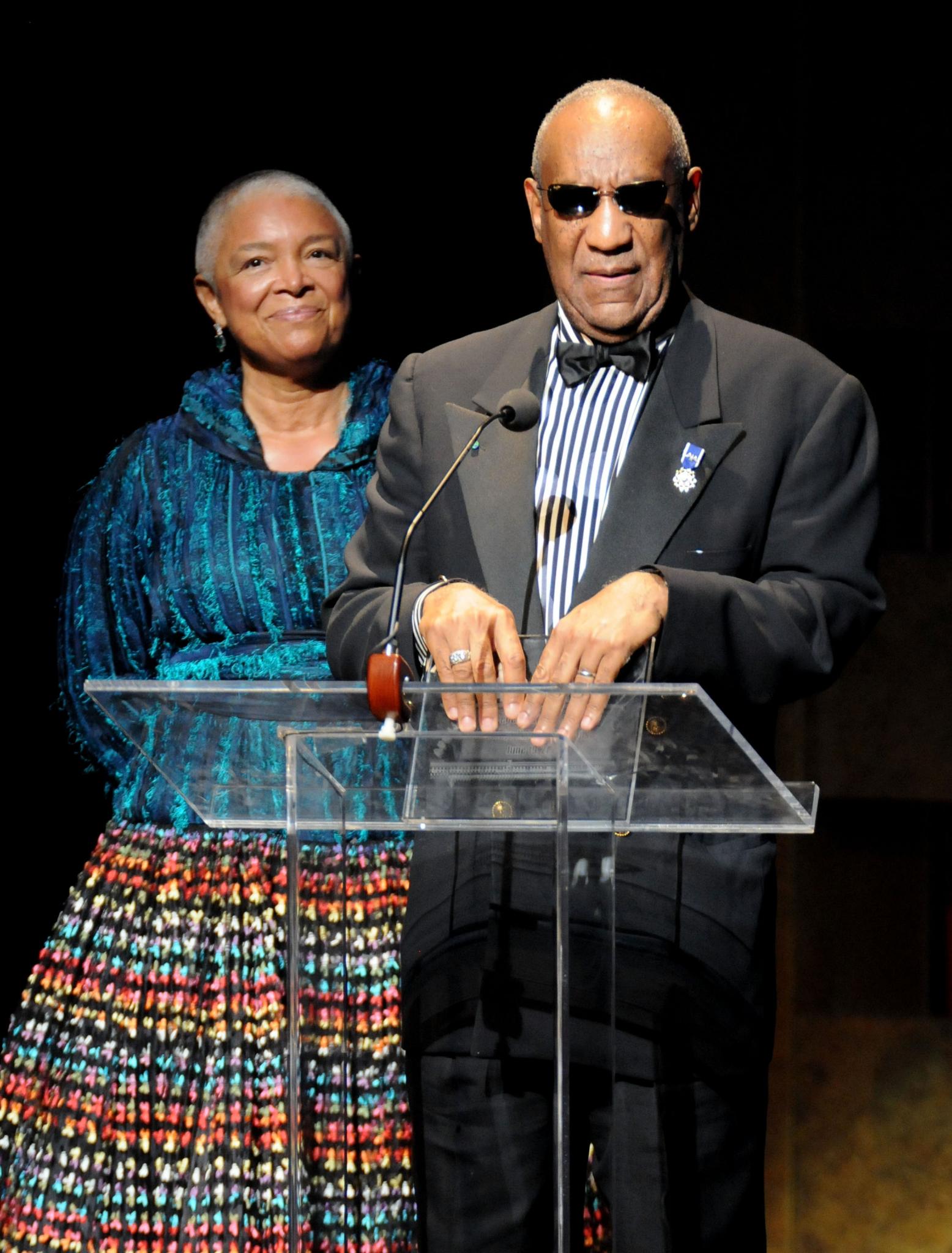 Bill Cosby Accuser's Mom Reaches Out to Camille Cosby