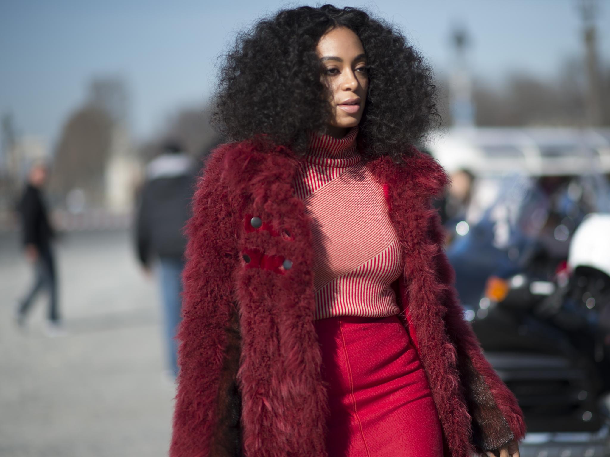 Get The Look: Solange At Paris Fashion Week
