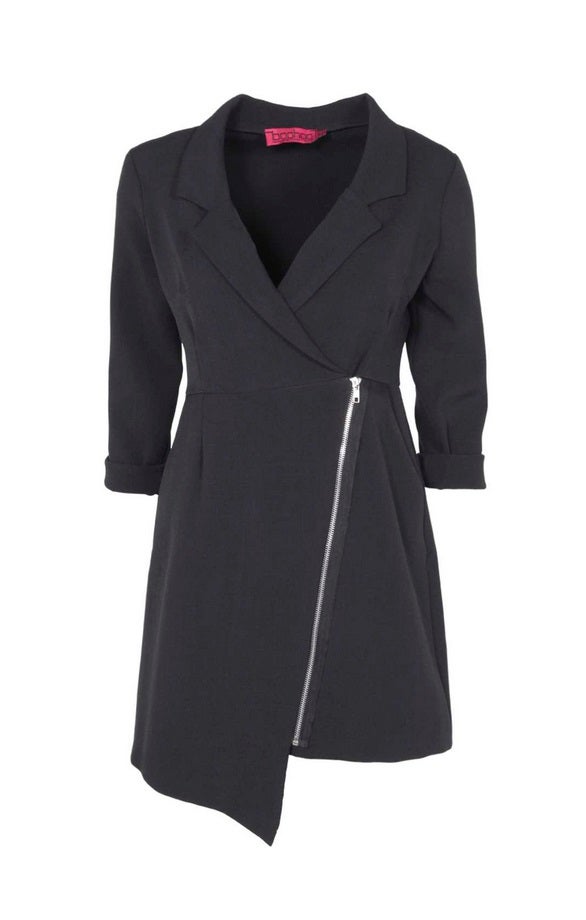 Get The Look: Solange At Paris Fashion Week
