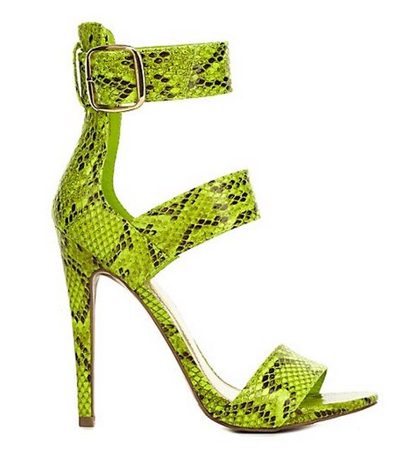 Get The Look: Solange At Paris Fashion Week
