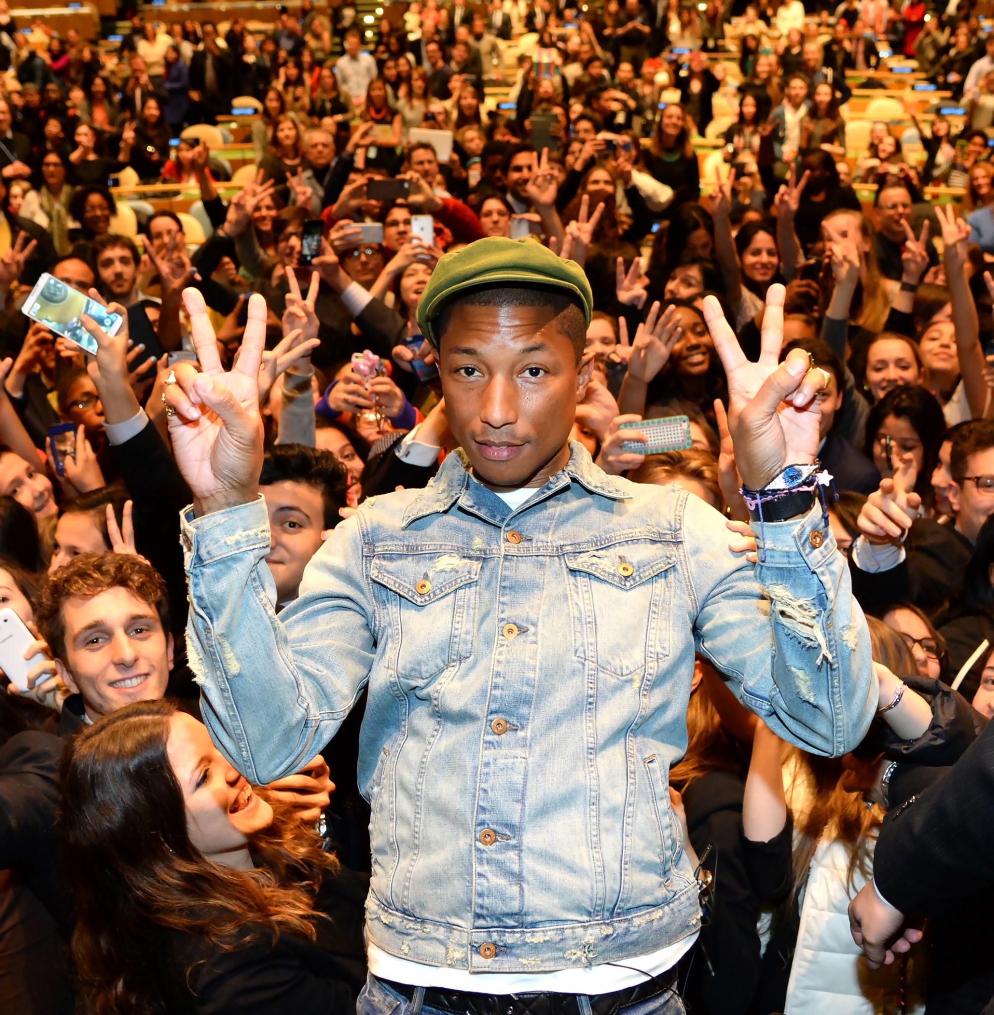 The Hottest Celebs Out & About