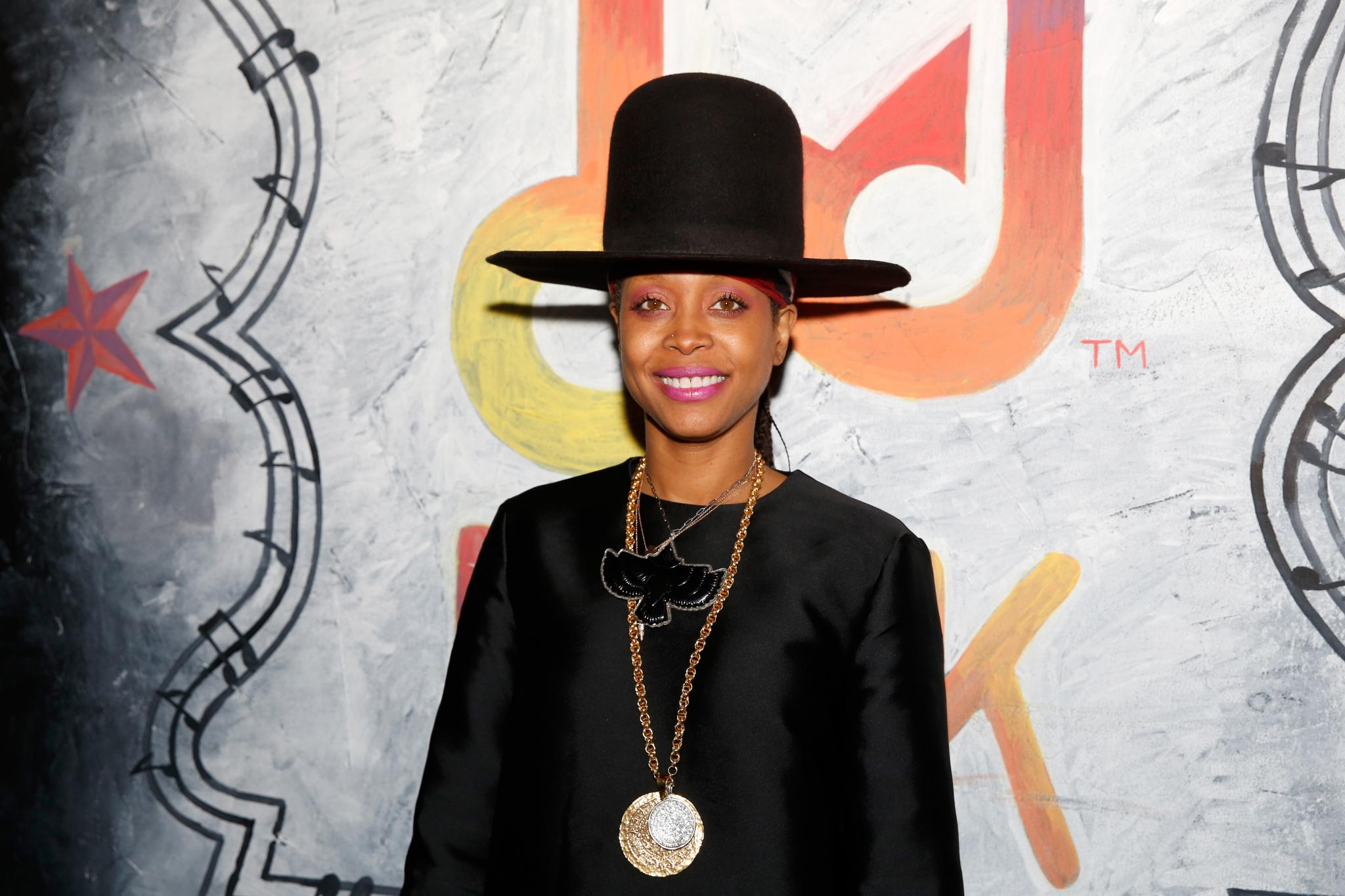 7 Love Lessons Learned from Erykah Badu’s "New Amerykah Part Two"