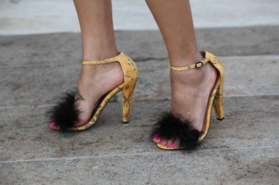 Accessories Street Style: Stepping It Up