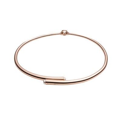 18 Stand-Out Jewelry Pieces For Every Type of Mom