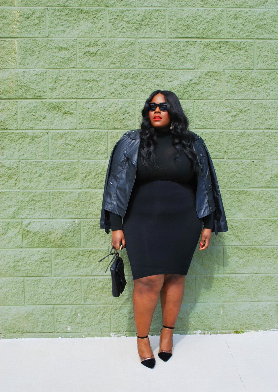 Monochromatic Muses: A Curvy Girl's Guide for Head-to-Toe Hues
