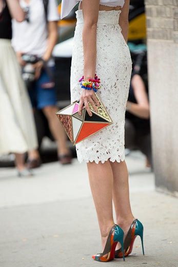 Accessories Street Style: Fall Into My Clutch - Essence