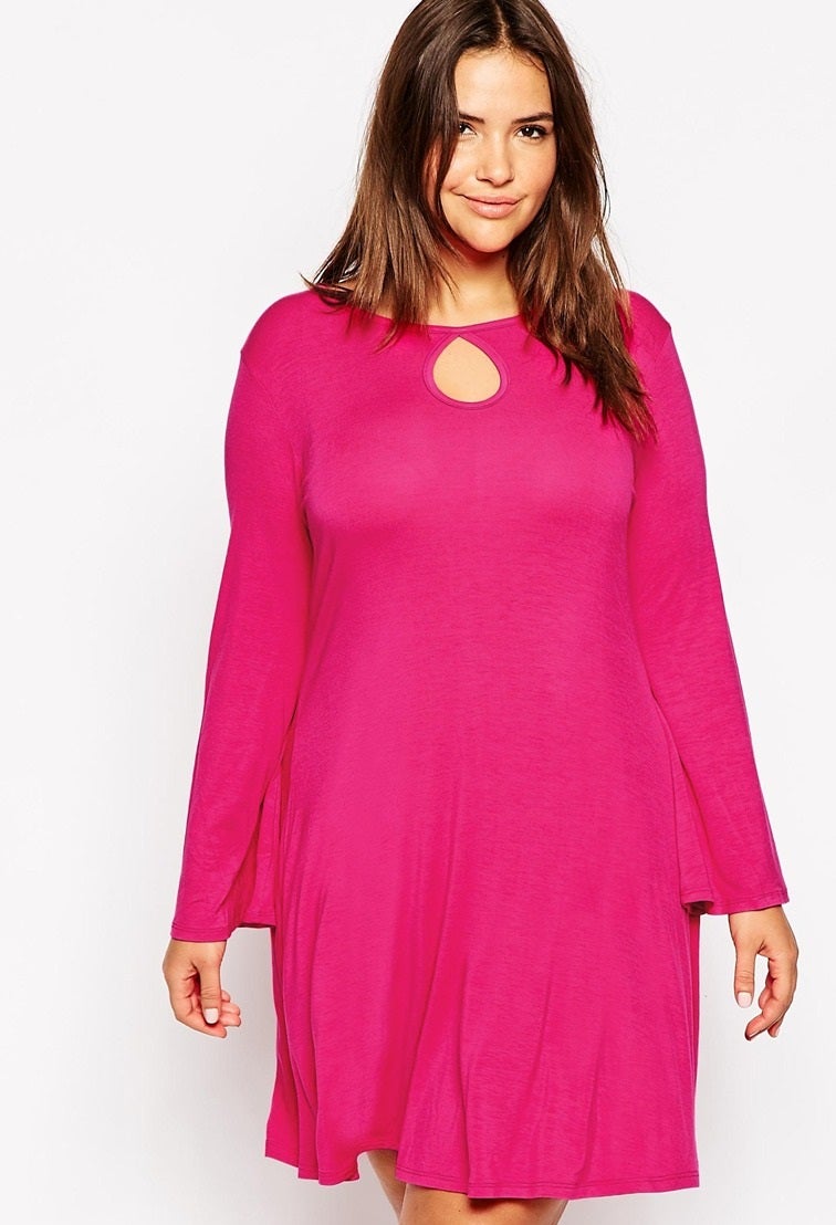 Monochromatic Muses: A Curvy Girl's Guide for Head-to-Toe Hues
