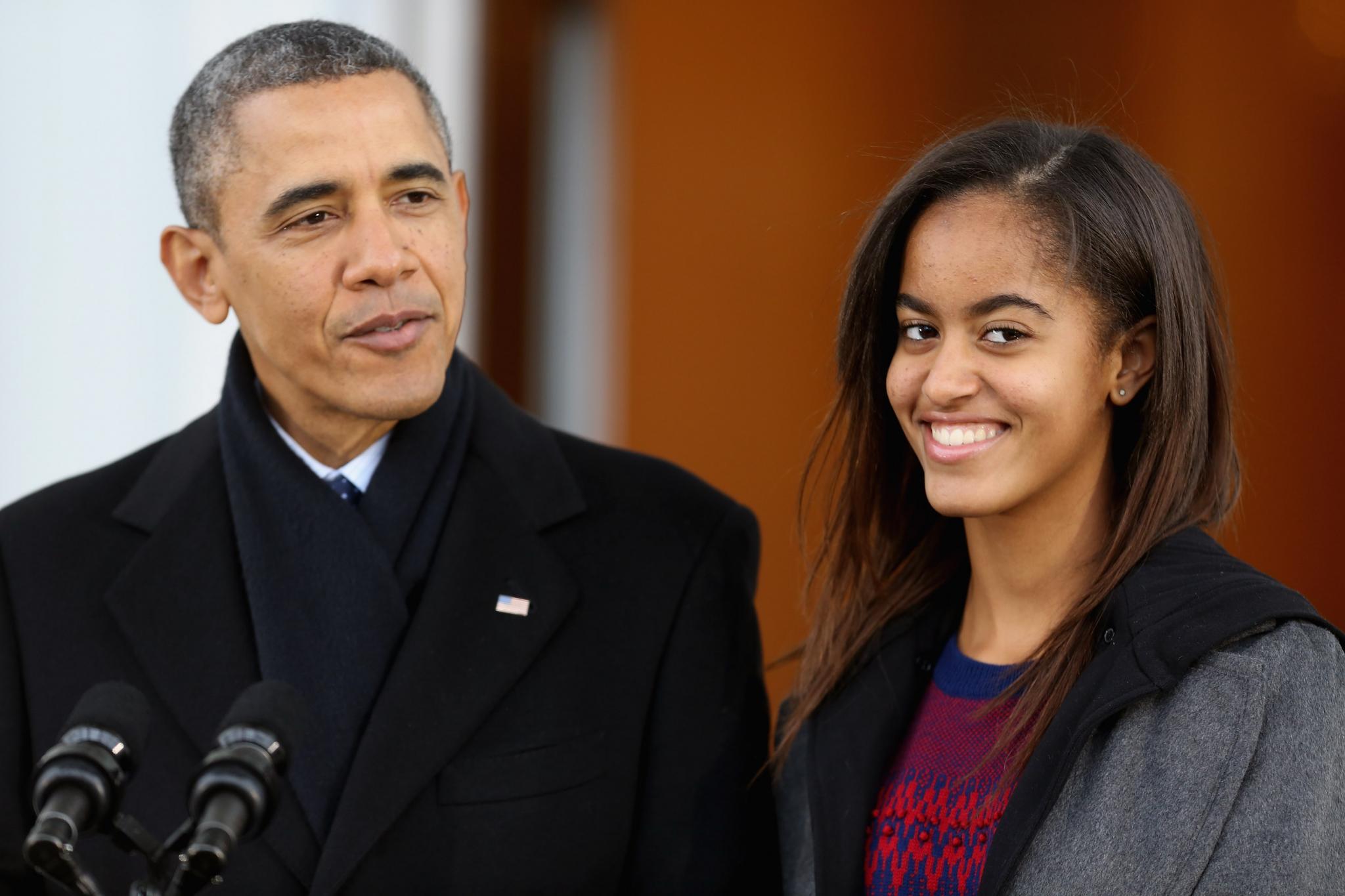 Brown University Apologizes to Malia Obama After Beer Pong Pics Go Viral