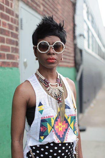 Accessories Street Style: 9 Fashionistas That Are Up to Their Necks in Style