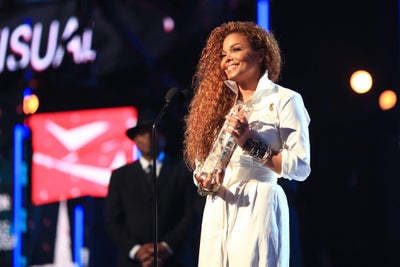 Watch Janet Jackson Accept BET’s First Ever Ultimate Icon Award