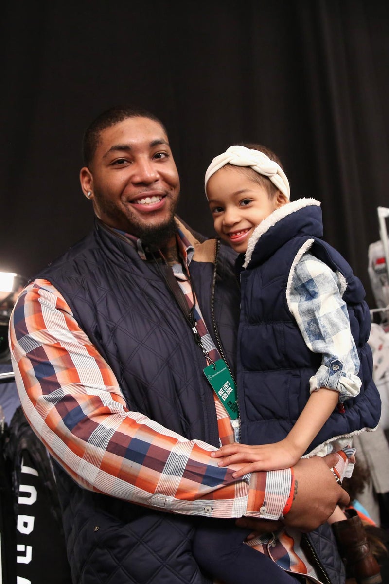Devon Still Accepts ESPY Award on Behalf of Daughter Leah - Essence