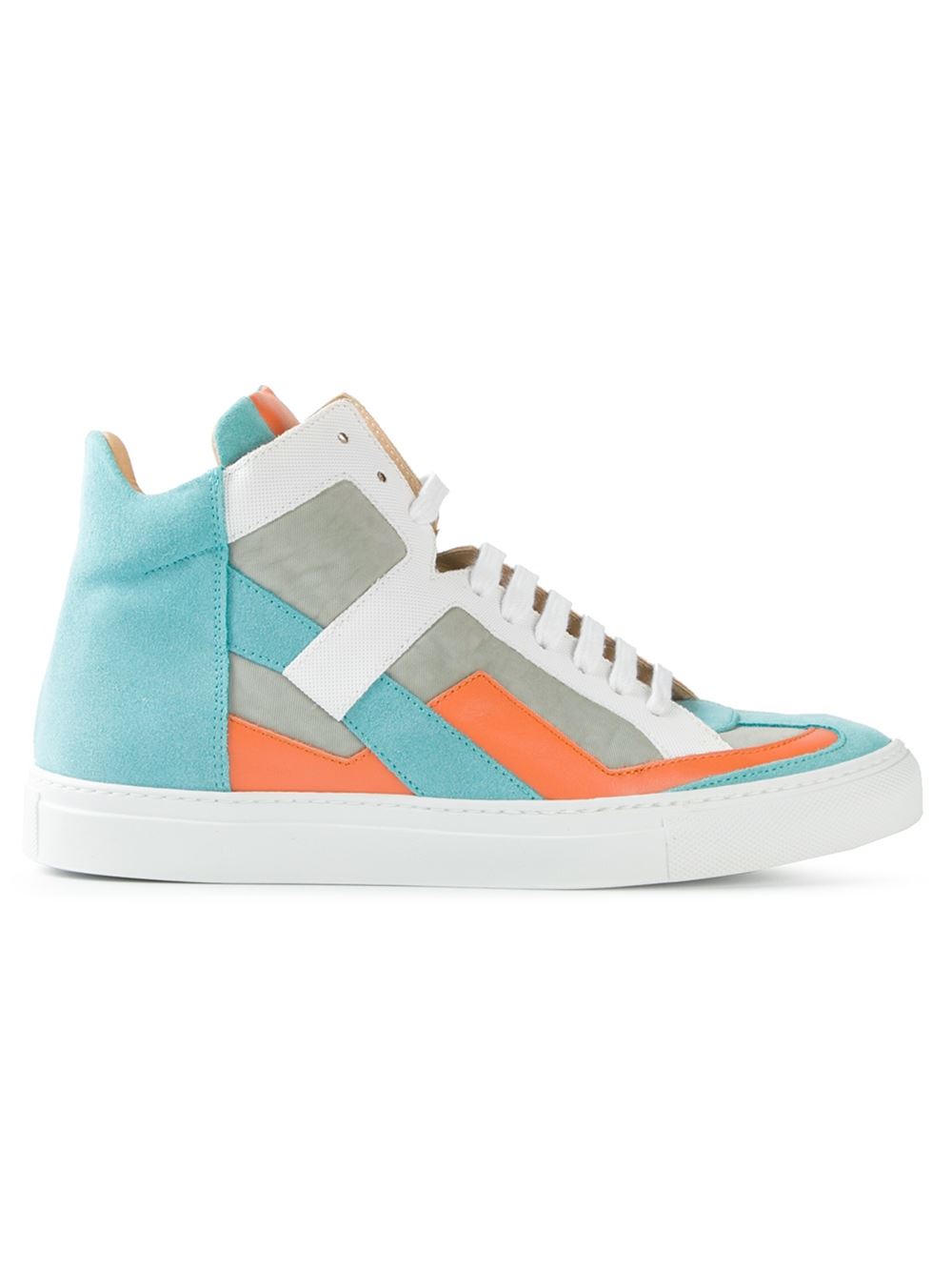 15 Stylish Sneakers For Summer