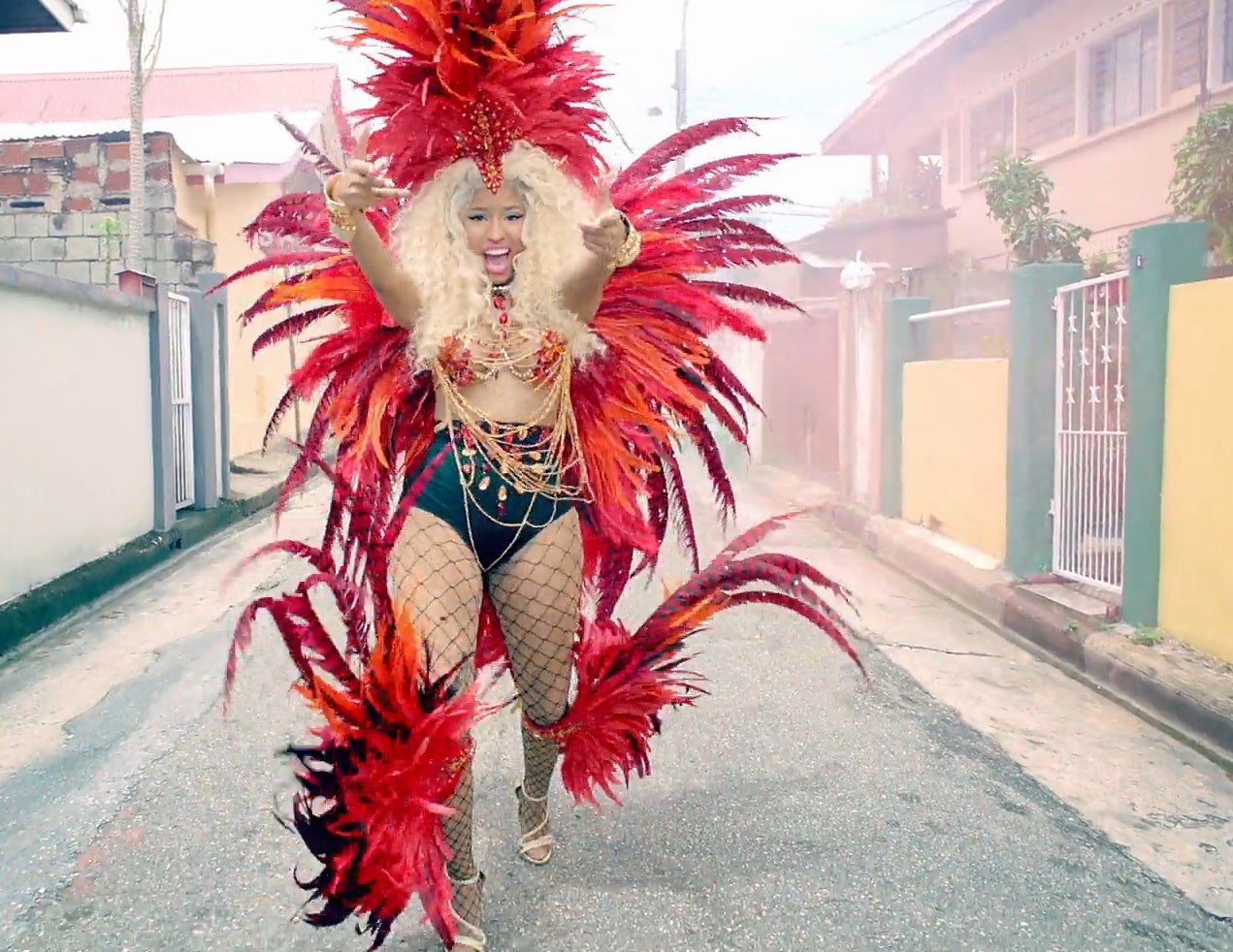 9 Celebrities Who Gave Us Life at Carnival

